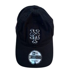 New Era Black Baseball Cap with White NY Mets Logo